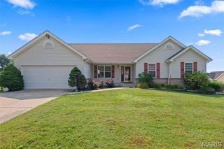 213 Black Oak Drive, St Peters, MO 63376
