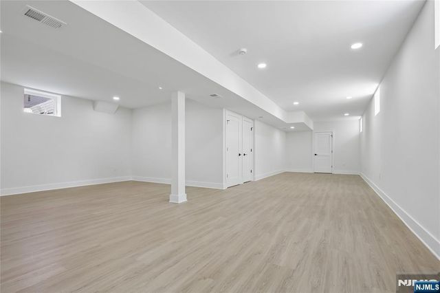 318 Halsey Road, Par-troy Hills Twp., NJ 07054