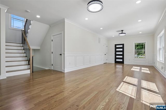 318 Halsey Road, Par-troy Hills Twp., NJ 07054