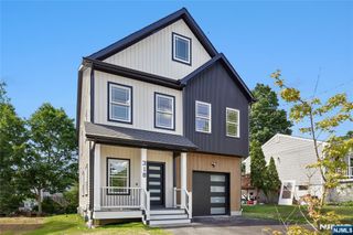 318 Halsey Road, Par-troy Hills Twp., NJ 07054