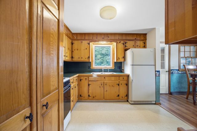 410 Crescent St, East Bridgewater, MA 02333