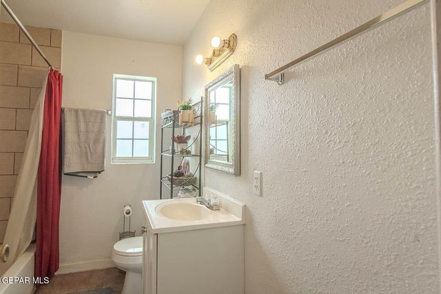 7907 ALAMEDA Avenue, El Paso, TX 79915