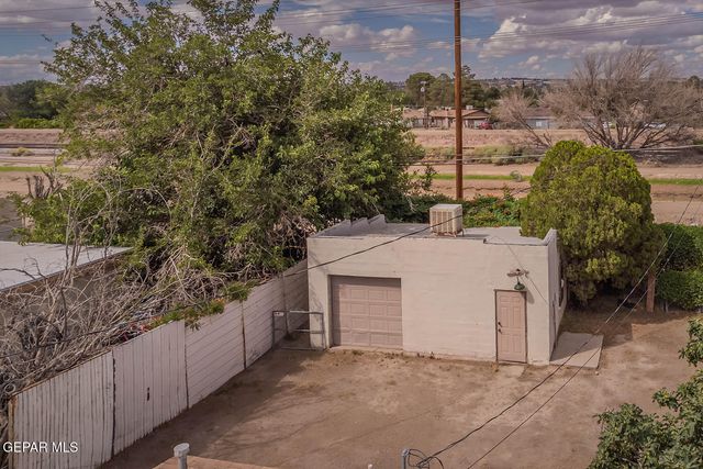 7907 ALAMEDA Avenue, El Paso, TX 79915