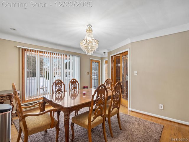 44833 MADDELEIN Street, Clinton Charter Township, MI 48036