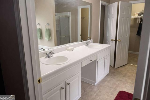 9725 Silverstone Court, Jonesboro, GA 30238