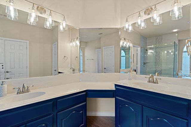 14048 Zippo Way, Fort Worth, TX 76052