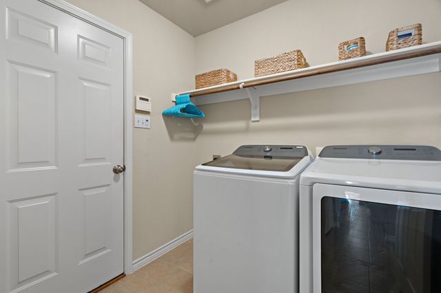 14048 Zippo Way, Fort Worth, TX 76052