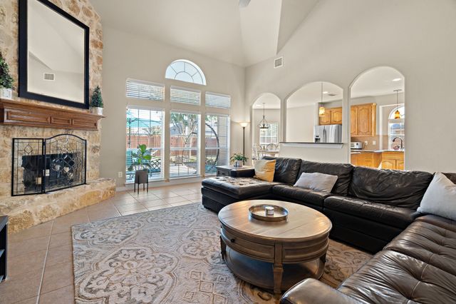 14048 Zippo Way, Fort Worth, TX 76052