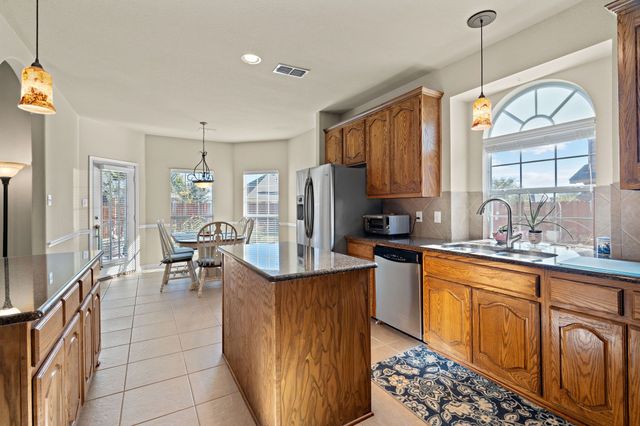 14048 Zippo Way, Fort Worth, TX 76052