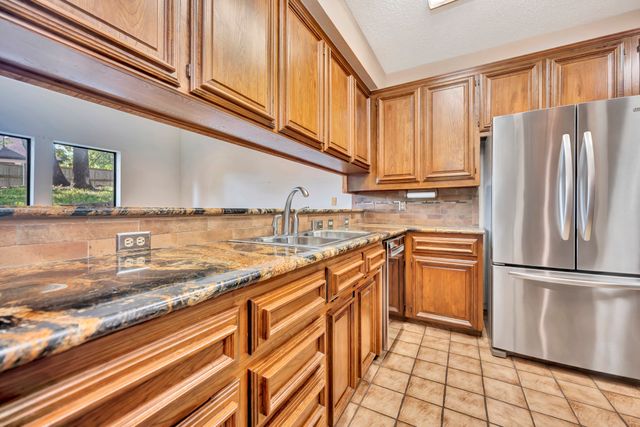485 Craig Circle, Highland Village, TX 75077