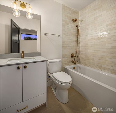 3606 Francis Avenue N, Seattle, WA 98103