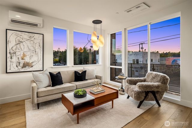 3606 Francis Avenue N, Seattle, WA 98103