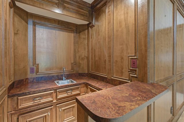 12211 Cypresswood Drive, Houston, TX 77070