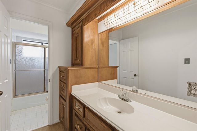 12211 Cypresswood Drive, Houston, TX 77070