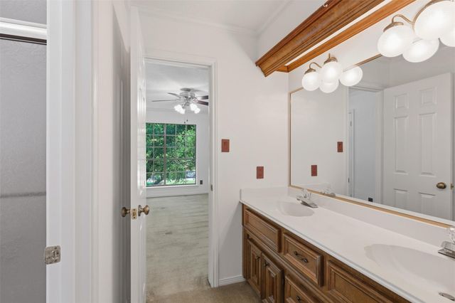 12211 Cypresswood Drive, Houston, TX 77070