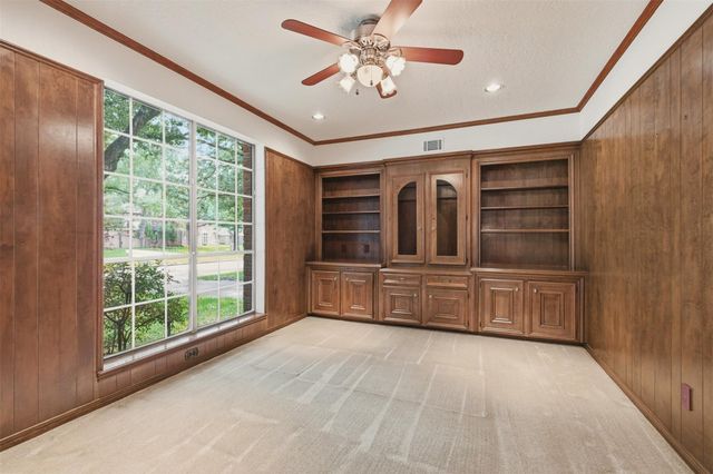 12211 Cypresswood Drive, Houston, TX 77070