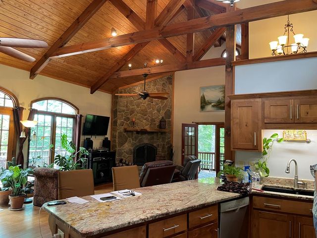 381 Ross Drive, Mineral Bluff, GA 30559