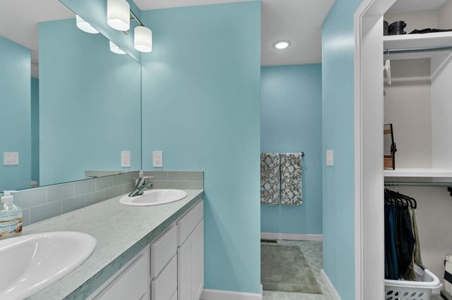 260 W Dusk, Rose Hill, KS 67133