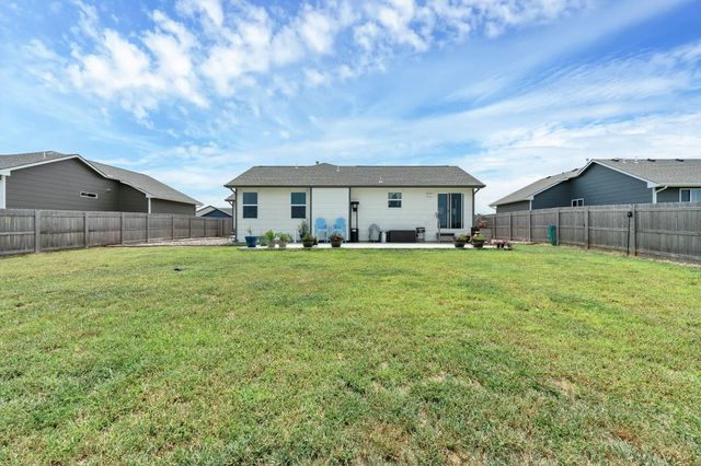 260 W Dusk, Rose Hill, KS 67133