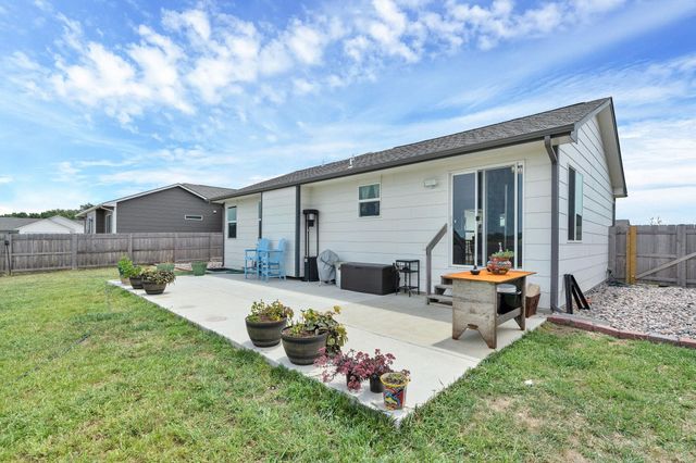 260 W Dusk, Rose Hill, KS 67133