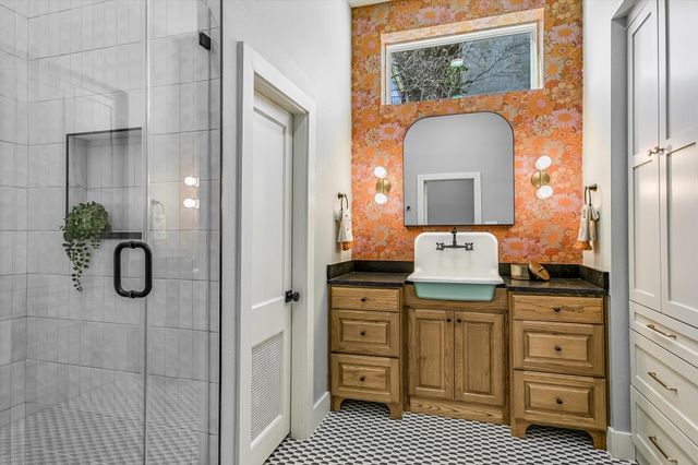 6111 Hudson Bend RD RD, Austin, TX 78734