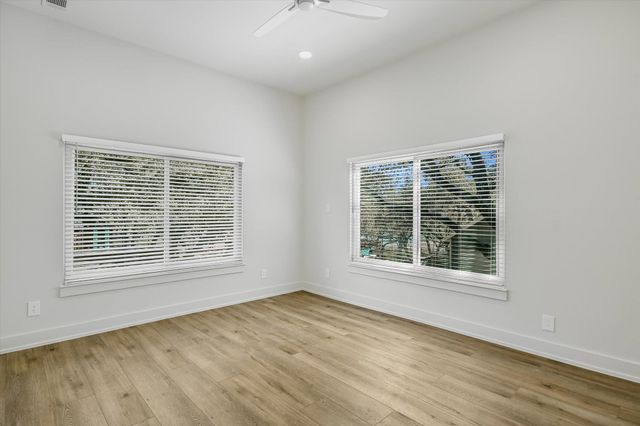 6111 Hudson Bend RD RD, Austin, TX 78734