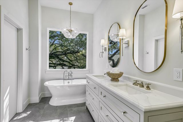 6111 Hudson Bend RD RD, Austin, TX 78734