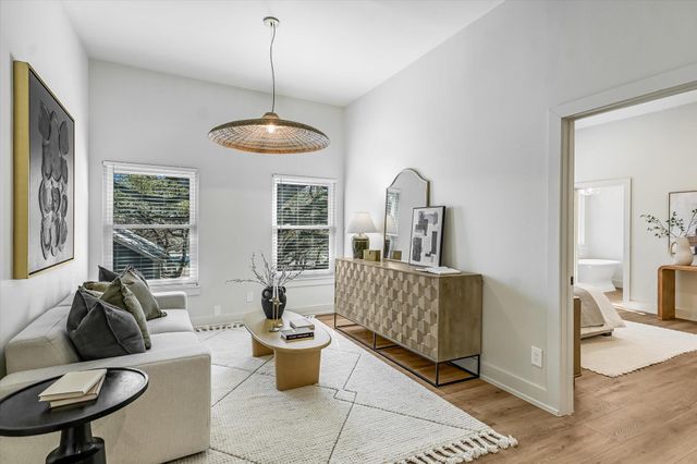 6111 Hudson Bend RD RD, Austin, TX 78734