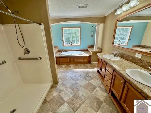 349 Hiatt Cemetery Rd, Benton, KY 42025
