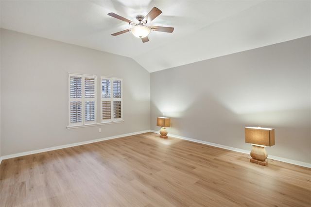 36 N Autumnwood Way, The Woodlands, TX 77380