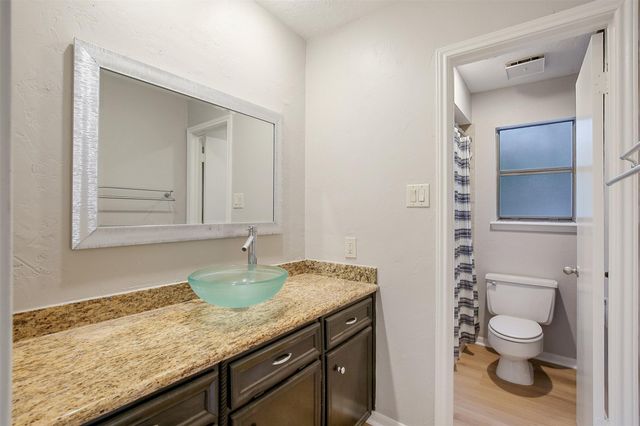 36 N Autumnwood Way, The Woodlands, TX 77380