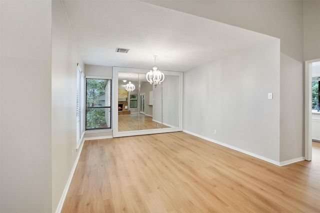 36 N Autumnwood Way, The Woodlands, TX 77380