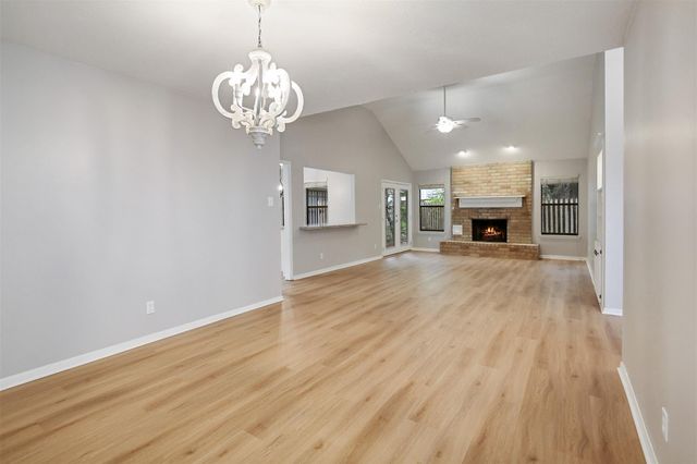 36 N Autumnwood Way, The Woodlands, TX 77380