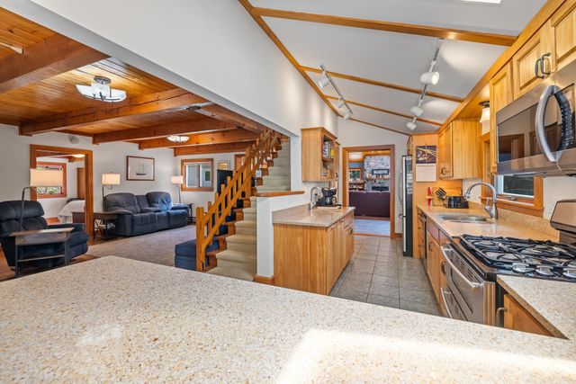 1006 Goose Pond Road, Canaan, NH 03741
