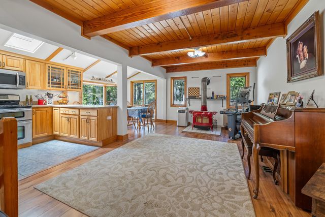 1006 Goose Pond Road, Canaan, NH 03741