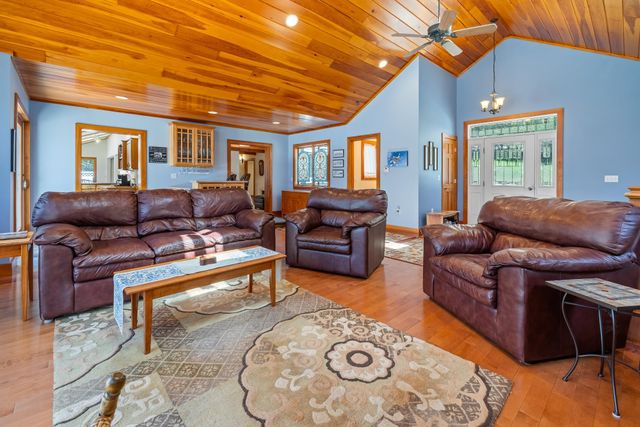 1006 Goose Pond Road, Canaan, NH 03741