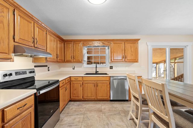 105 T G T Rd, Portland, TN 37148