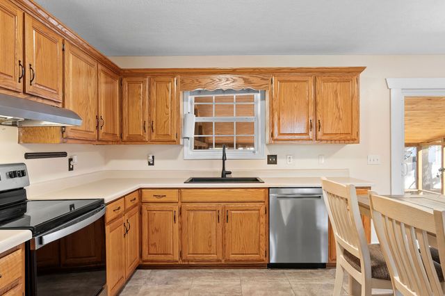 105 T G T Rd, Portland, TN 37148