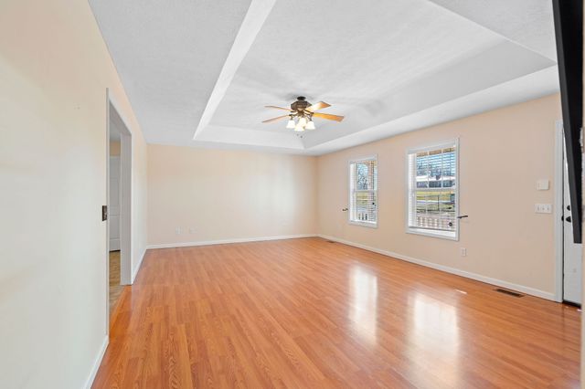 105 T G T Rd, Portland, TN 37148