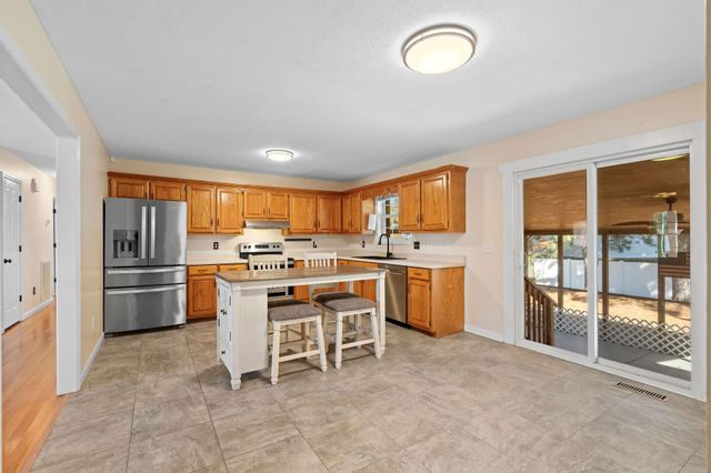 105 T G T Rd, Portland, TN 37148