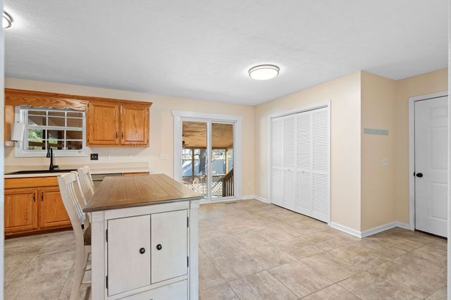 105 T G T Rd, Portland, TN 37148