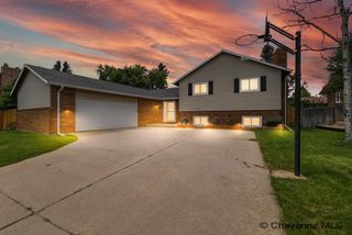 6914 CORDOVA DR, Cheyenne, WY 82009