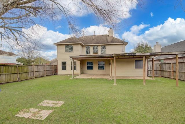 924 Chad Ln, Baytown, TX 77521