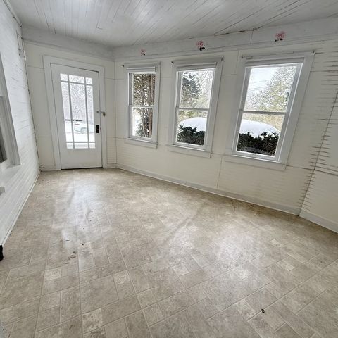 7691 MERCER Pike, Meadville, PA 16335