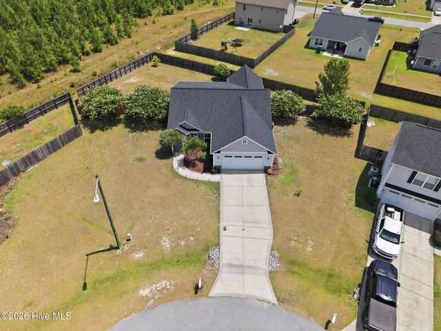 2205 Muir Court, Greenville, NC 27834