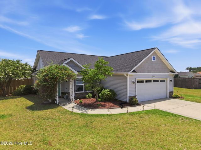 2205 Muir Court, Greenville, NC 27834