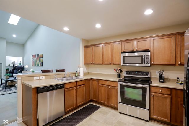 16798 Loch Circle, Noblesville, IN 46060