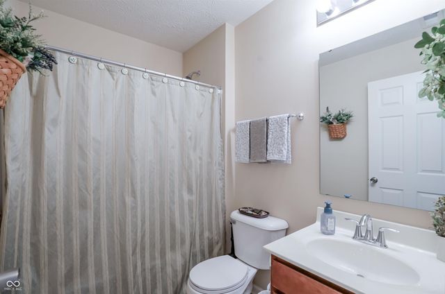 16798 Loch Circle, Noblesville, IN 46060
