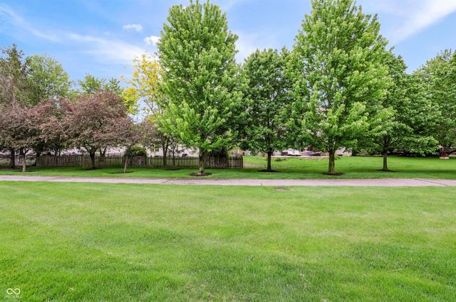 16798 Loch Circle, Noblesville, IN 46060
