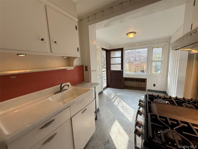 4030 44th Street, Sunnyside, NY 11104